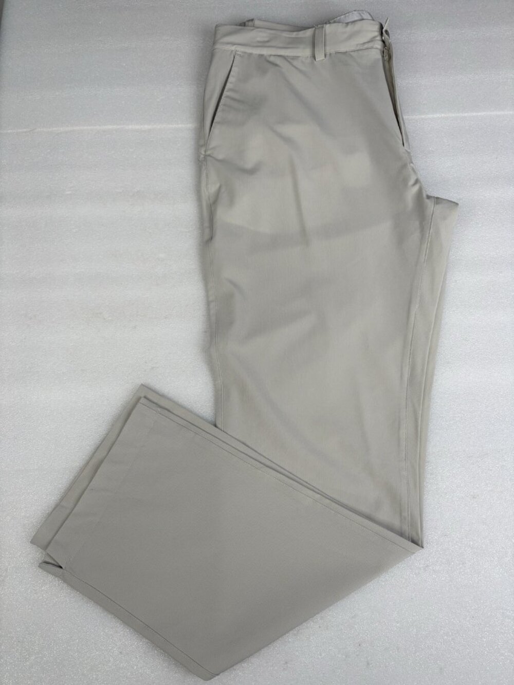 Vineyard Vines Fairway Golf Tech Pants Men’s 36x32 Stretch Ivory Performance